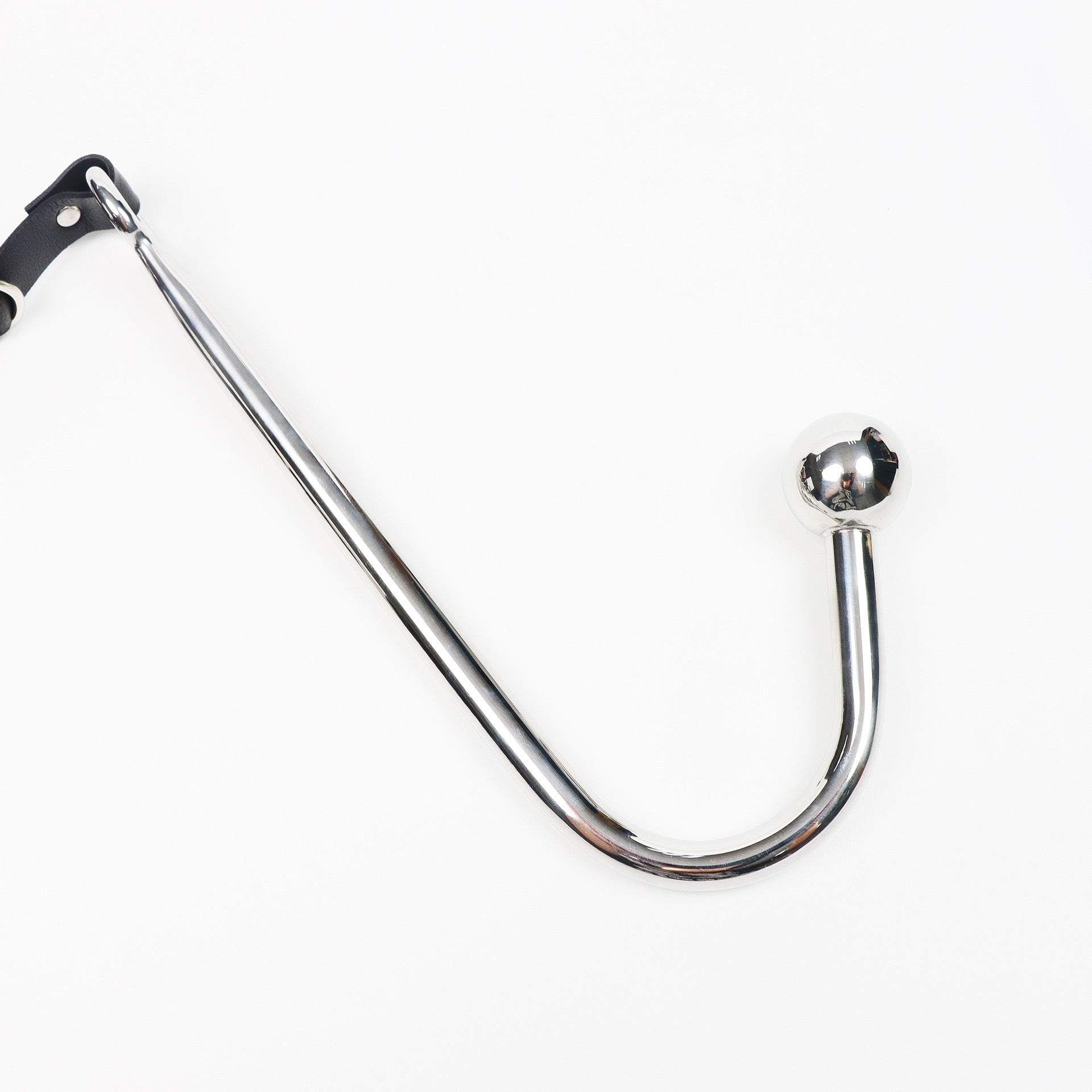 Collar, anal hook, SM restraint strap, anal and genital training, erotic wear, outdoor bondage, anal sex.