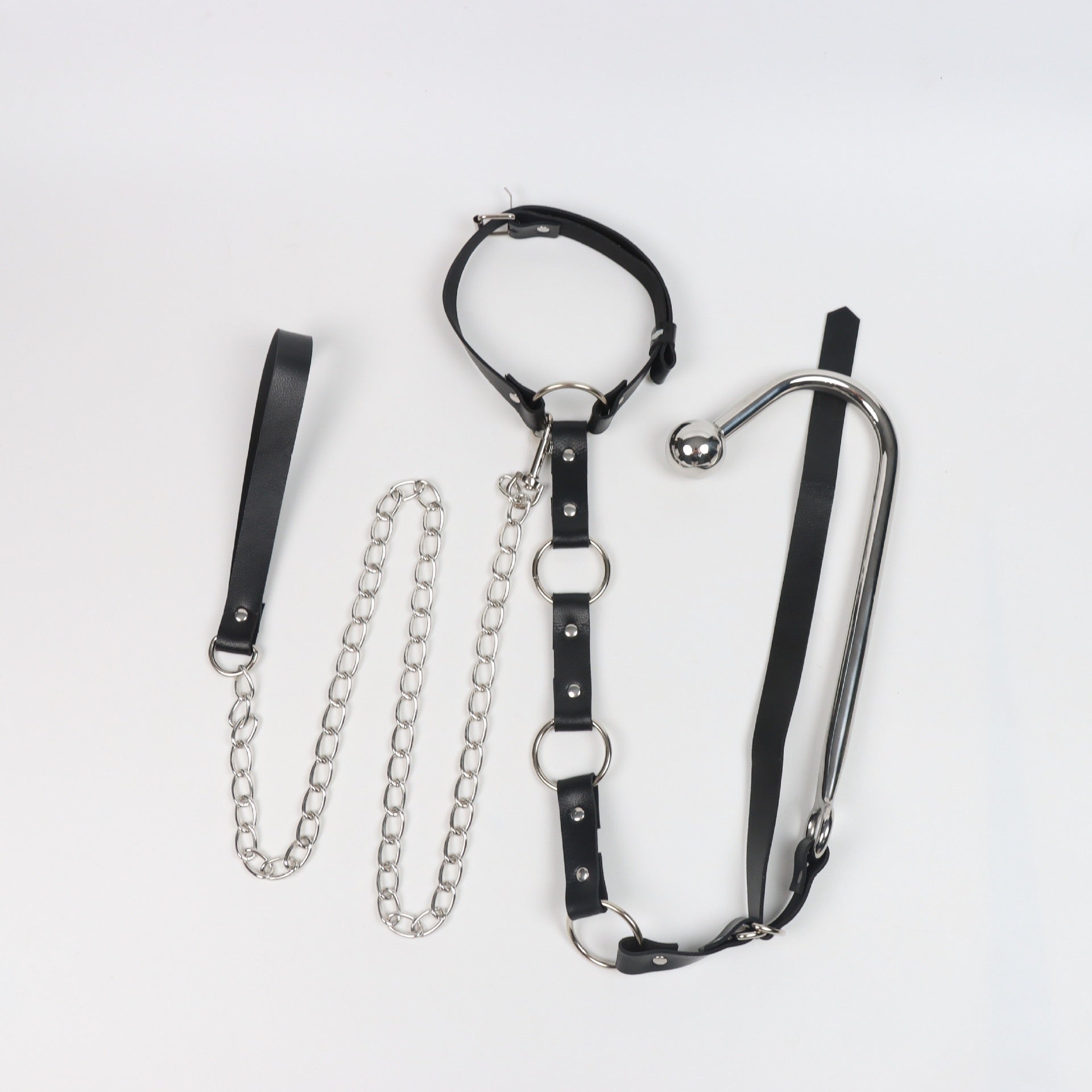 Collar, anal hook, SM restraint strap, anal and genital training, erotic wear, outdoor bondage, anal sex.