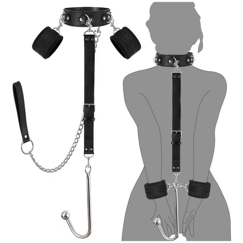 Collar, anal hook, SM restraint strap, anal and genital training, erotic wear, outdoor bondage, anal sex.