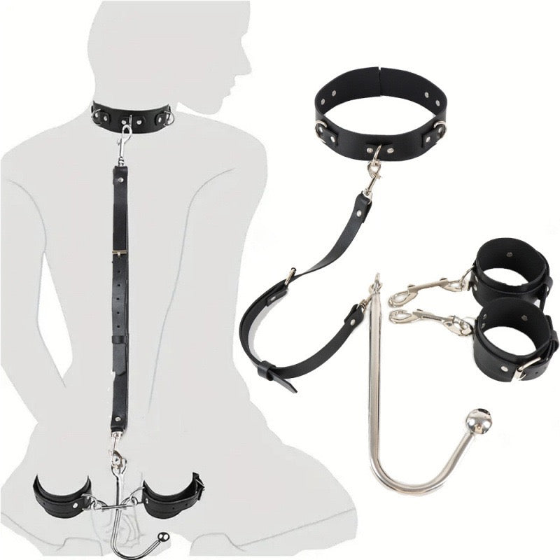 Collar, anal hook, SM restraint strap, anal and genital training, erotic wear, outdoor bondage, anal sex.